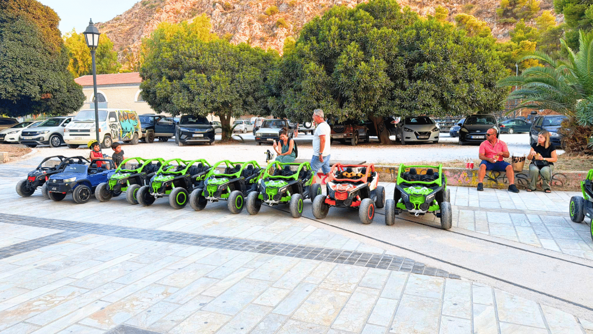 Kids’ electric ride-on cars available to rent in Nafplio, Greece